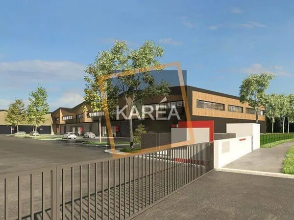 Local d'activité 2222 m²