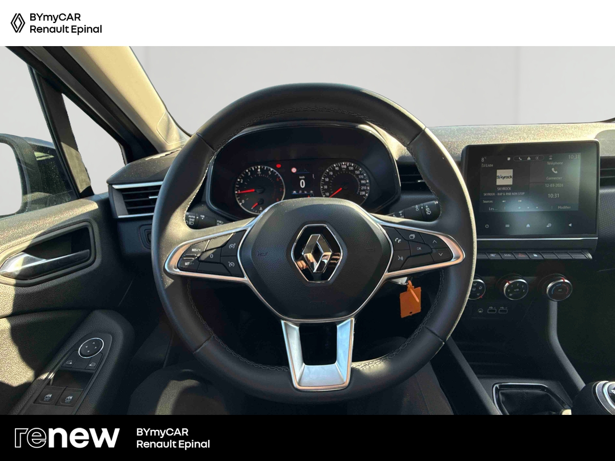 Renault Clio TCe 90 — photo 10