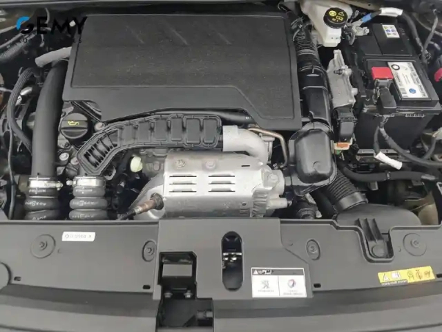 Peugeot 208 puretech 130 s&amp;s eat8 — photo 12