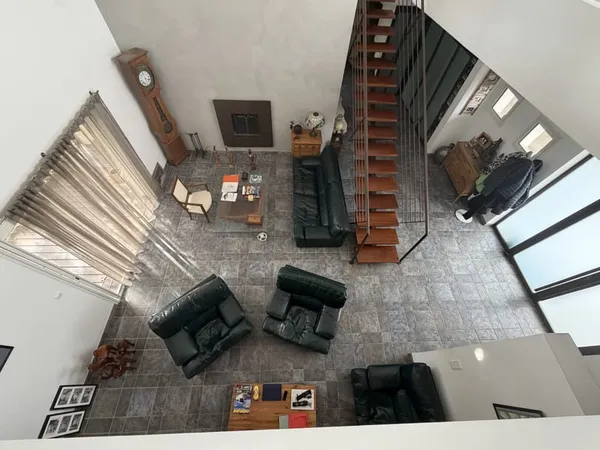 Maison 6 piéces comtemporaine 286 m2 avec un parc de1764 m2 , p