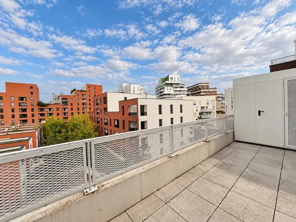 T2 avec terrasse + Pkg à la Cartoucherie de 43,34m2