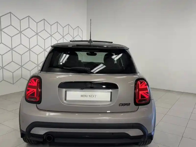 Mini Mini hatch 3 portes cooper 136 ch dkg7 — photo 3