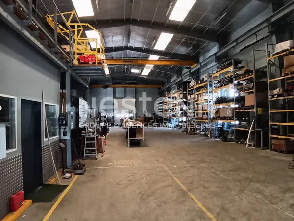 Local d'activité à vendre Saint-Avé 970 m2, terrain 6 000m²