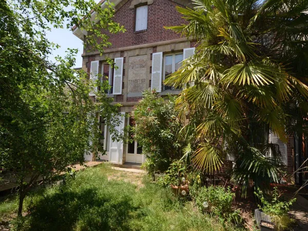 Maison 6 pièces 143 m²