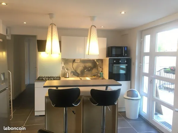 Mulhouse Schweitzer - Chambre meublée 17 m² + salle d'eau privative