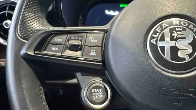 Alfa Romeo Tonale 1.5 hybrid 130 ch tct7 — photo 63