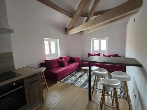 Chambre 5 pièces 75 m²