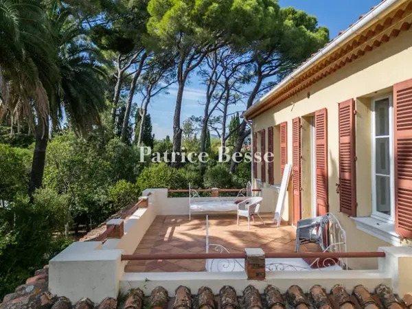 Maison 10 pièces 215 m²