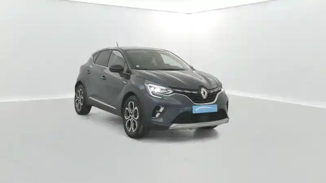 Renault Captur e-tech plug-in 160 - 21 — photo 32