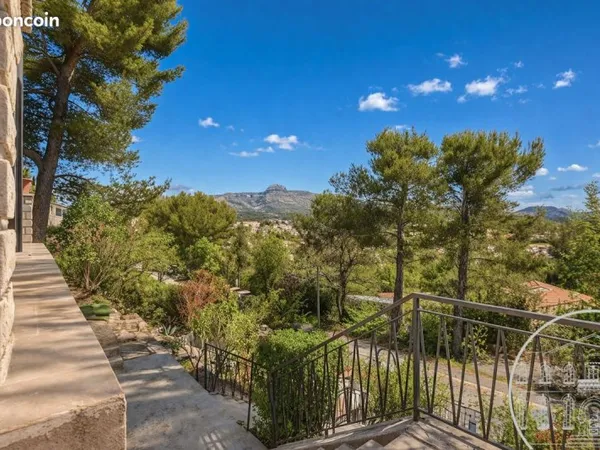 Villa 5 pièces 152 m²