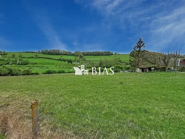 Terrain 2500 m²