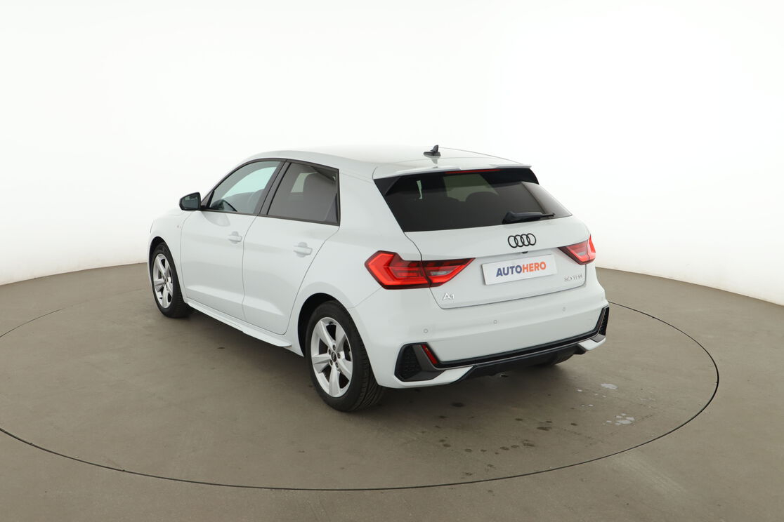Audi A1 Sportback 30 TFSI S Line S Tronic 7 — photo 3