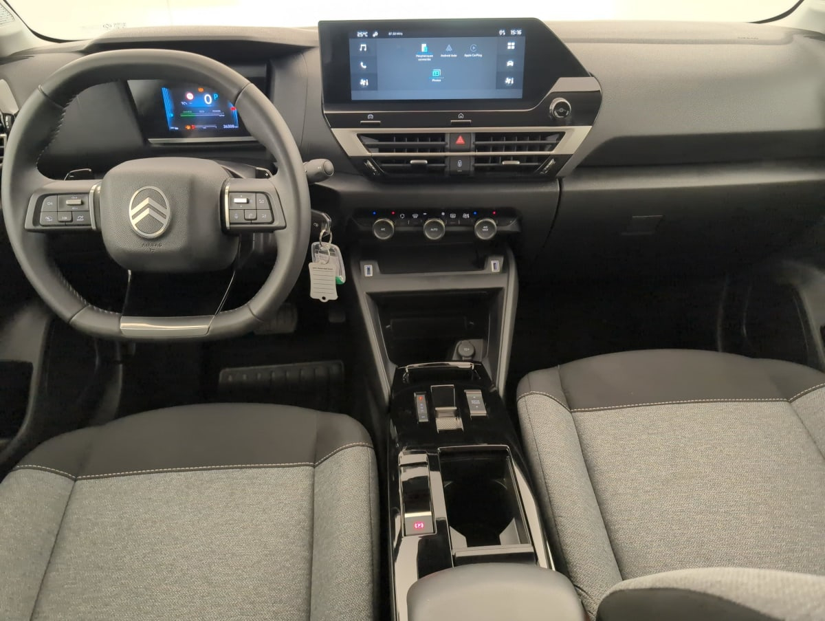 Citroën C4 — photo 13