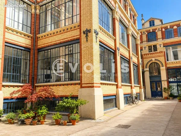Bureau 498 m²