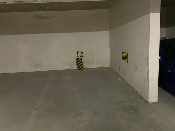 Place de parking a louer