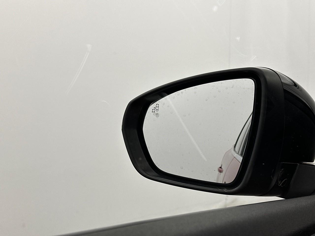 Peugeot 3008 hybrid 225 e-eat8 gt — photo 15