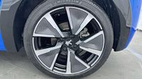 Peugeot 208 e-208 136ch GT — photo 11