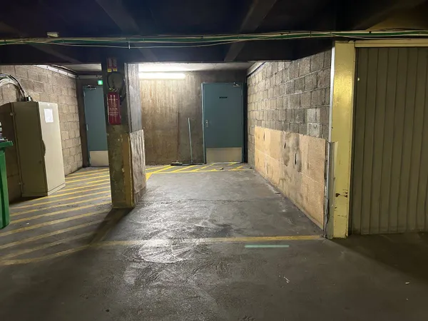 Parking 8 m²