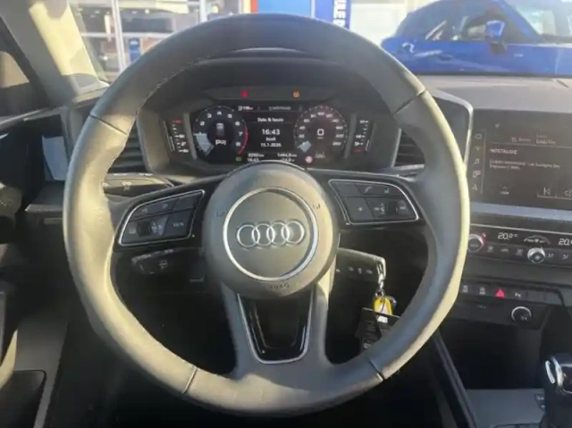 Audi A1 sportback 35 tfsi 150ch proline s tronic 7 — photo 30
