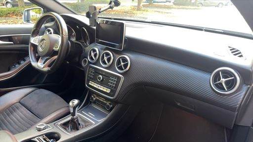 Mercedes Classe A 1.5 160 90 - Fascination – 2016 – 137279 km – Diesel – Boîte Manuelle — photo 17