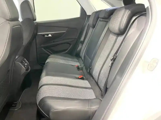 Peugeot 3008 1.2 puretech 130ch allure s&amp;s — photo 7