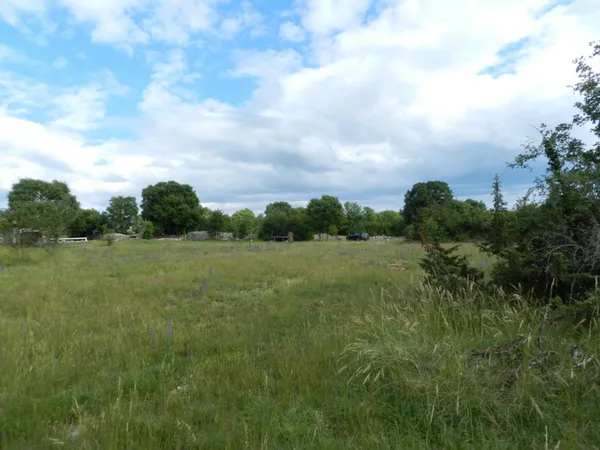 A vendre Gramat, zone résidentielle 1ère périphérie, terrain à bâtir viabilisé, 2 000 m²