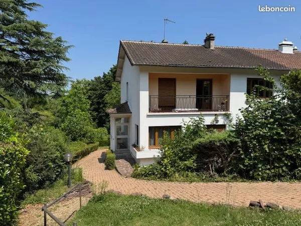 Maison 8 pièces 150 m²