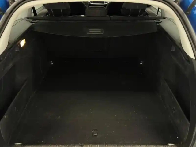 Peugeot 308 sw 1.2 puretech 110ch s&amp;s style — photo 10
