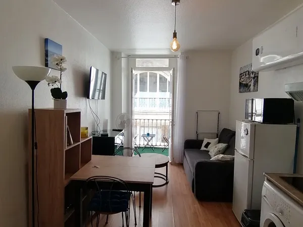 STUDIO MEUBLE PROCHE MERIADECK