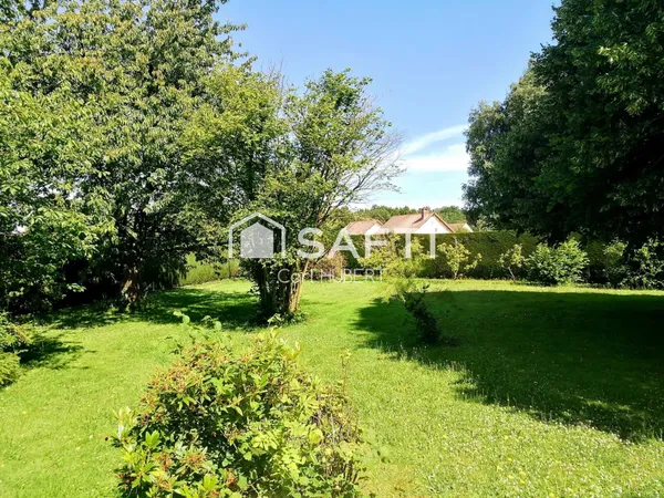Terrain à bâtir de 800 m2