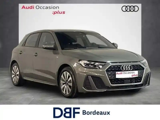 Audi A1 30 tfsi 110 ch s tronic 7 s line — photo 6