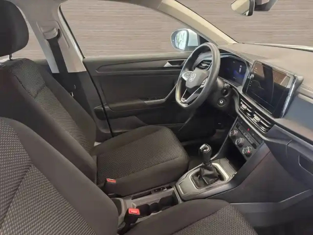 Volkswagen T-Roc 2.0 tdi 116 start/stop bvm6 — photo 15
