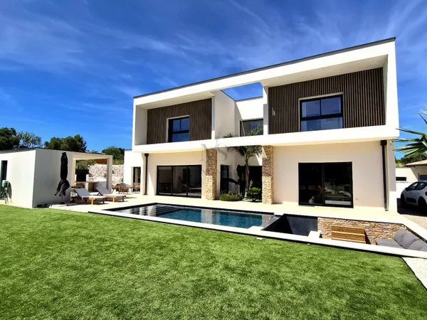 Maison 6 pièces 186 m²