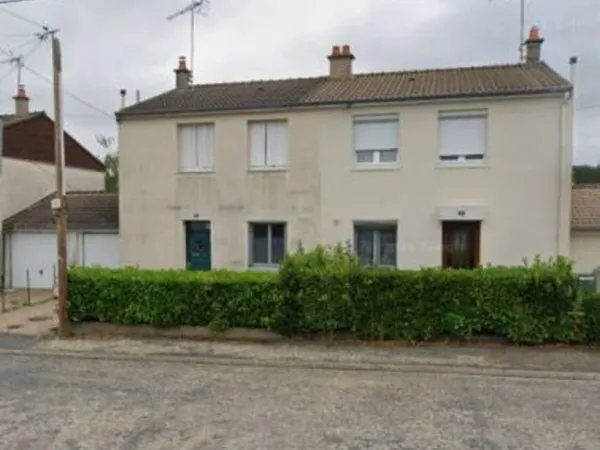 Votre agence France Loire de Saint-Amand-Montrond vous propose cet appartement/ cette maison à la lo