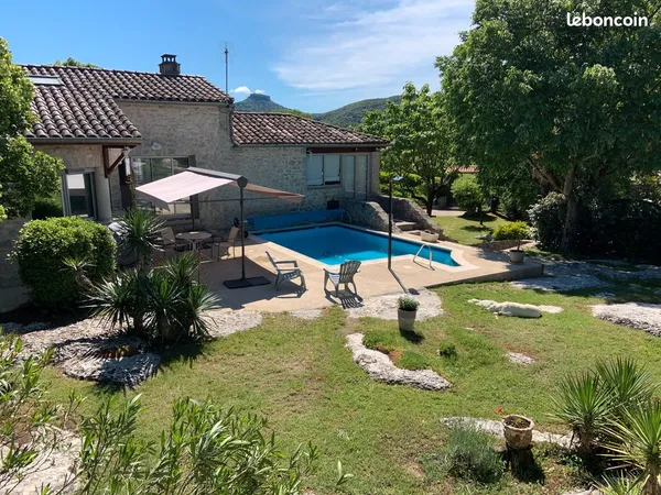 Maison 9 pièces 288 m2