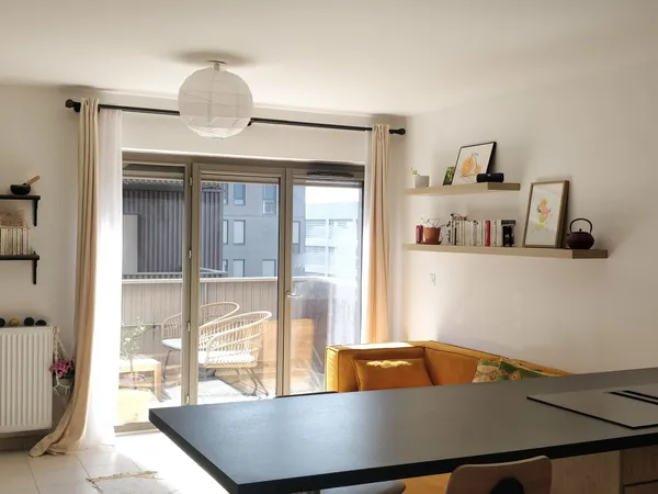 Bel appartement au pied de la Garonne avec parking sécurisé