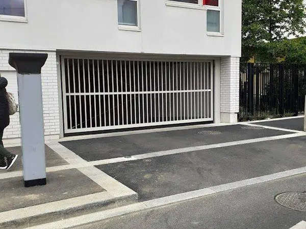 Parking 12 m²