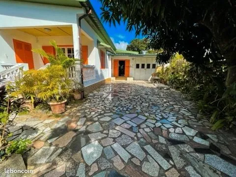 Vend maison de plain-pied