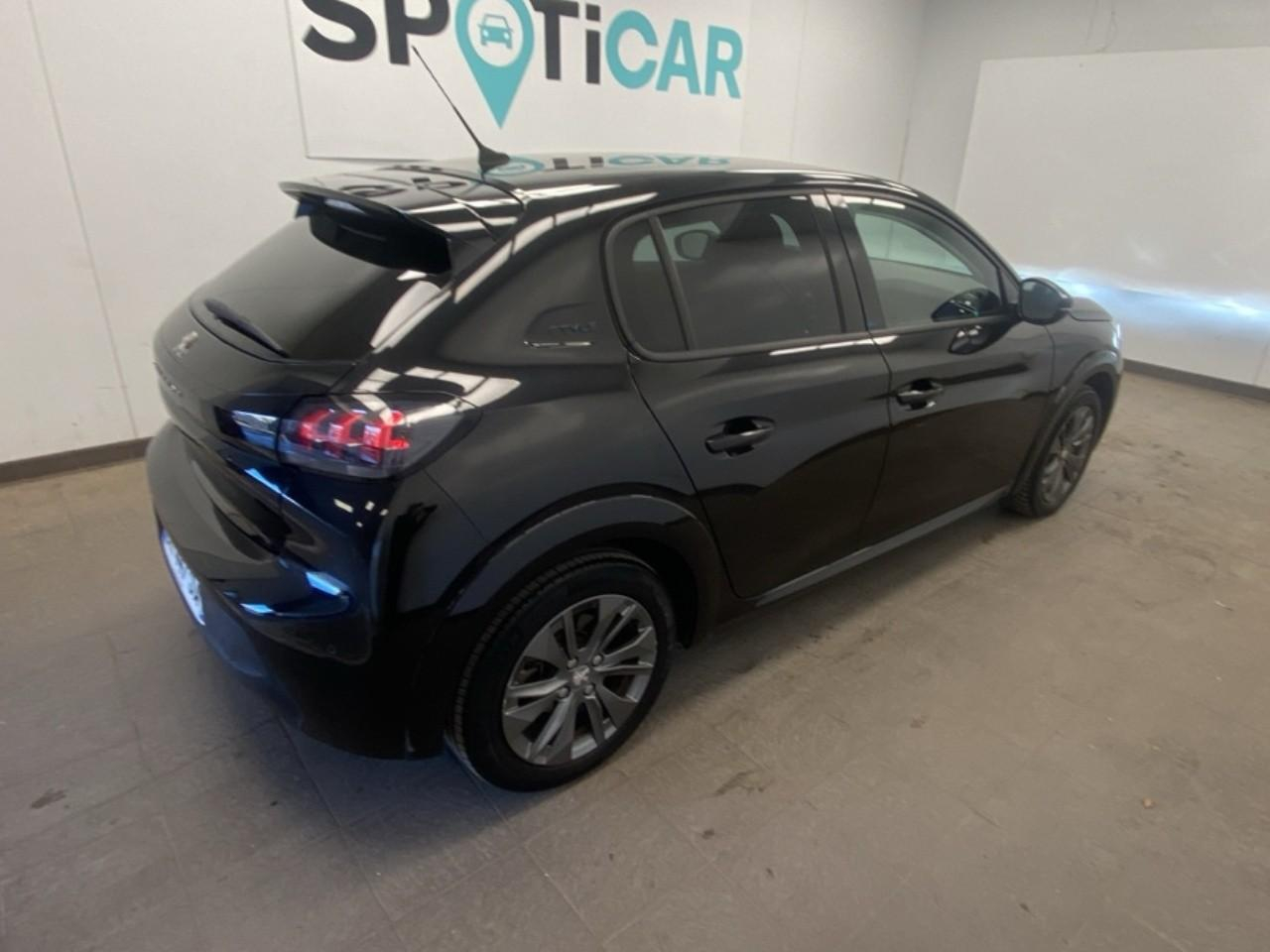 Peugeot 208 electrique 50 kwh 136ch style — photo 4