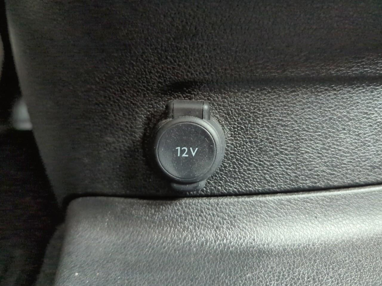 Citroën Berlingo van m 650 bluehdi 100 s&s bvm5 driver — photo 26