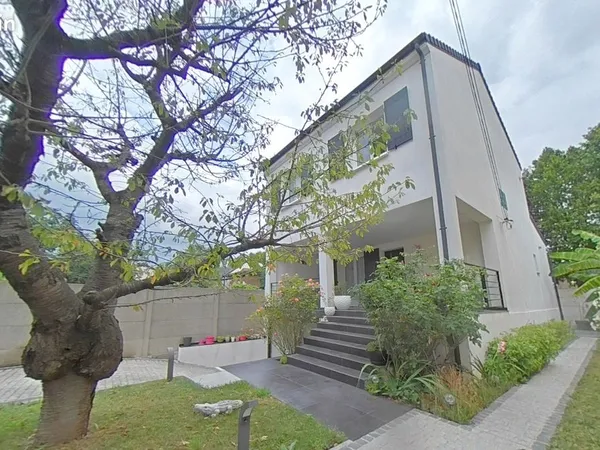 Maison 6 pièces 135 m²
