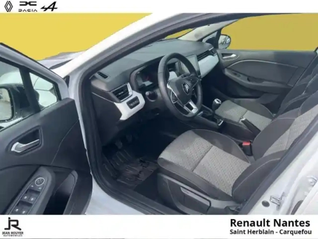 Renault Clio 1.0 tce 90ch evolution — photo 8