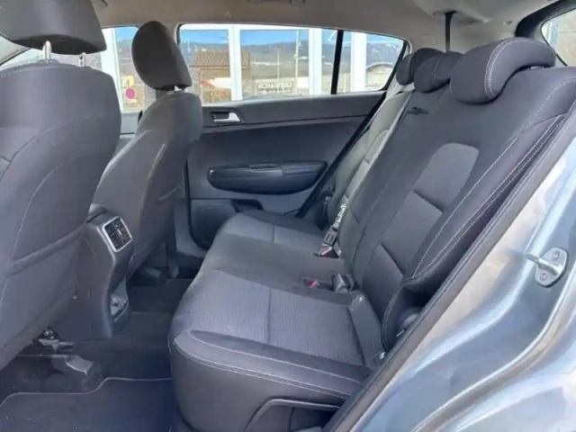 Kia Sportage 1.6 crdi 115ch isg active 4x2 — photo 13