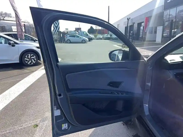 Renault 4 renault  e-tech electrique 150 ch autonomie confort — photo 11