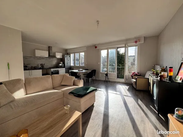 Appartement T2 avec garage et balcon