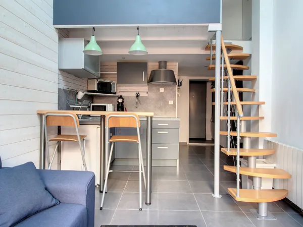 STUDIO COIN NUIT RUEIL-MALMAISON MONT-VALERIEN DUPLEX AVEC TERRASSE