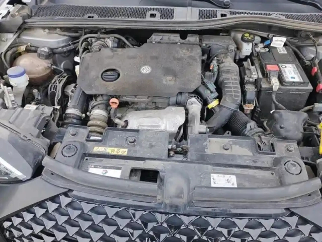 Ds Ds 3 ds3 crossback bluehdi 130 eat8 performance line+ — photo 7