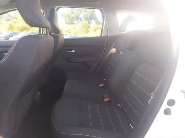Dacia Duster eco-g 100 4x2 — photo 14