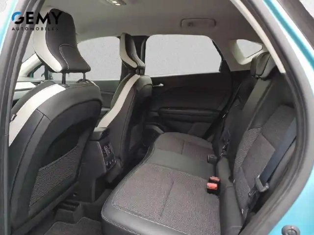Renault Captur tce 160 edc - 21 — photo 10