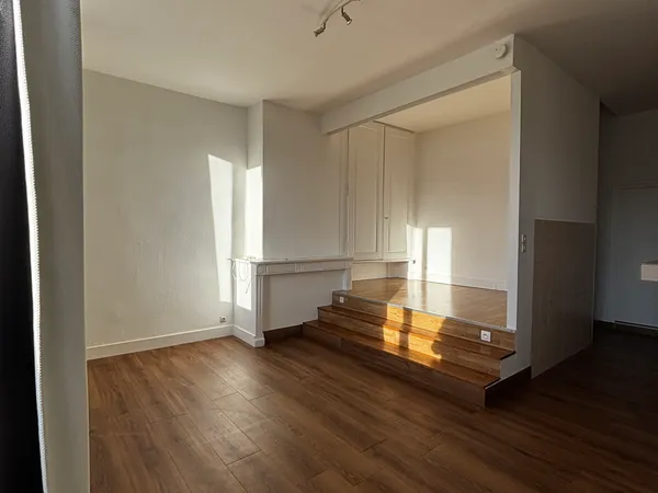 Appartement - 40 m2 - Proche Confluence - Non meublé